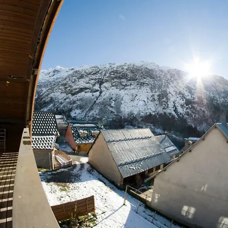 Vaujanylocations - Perin